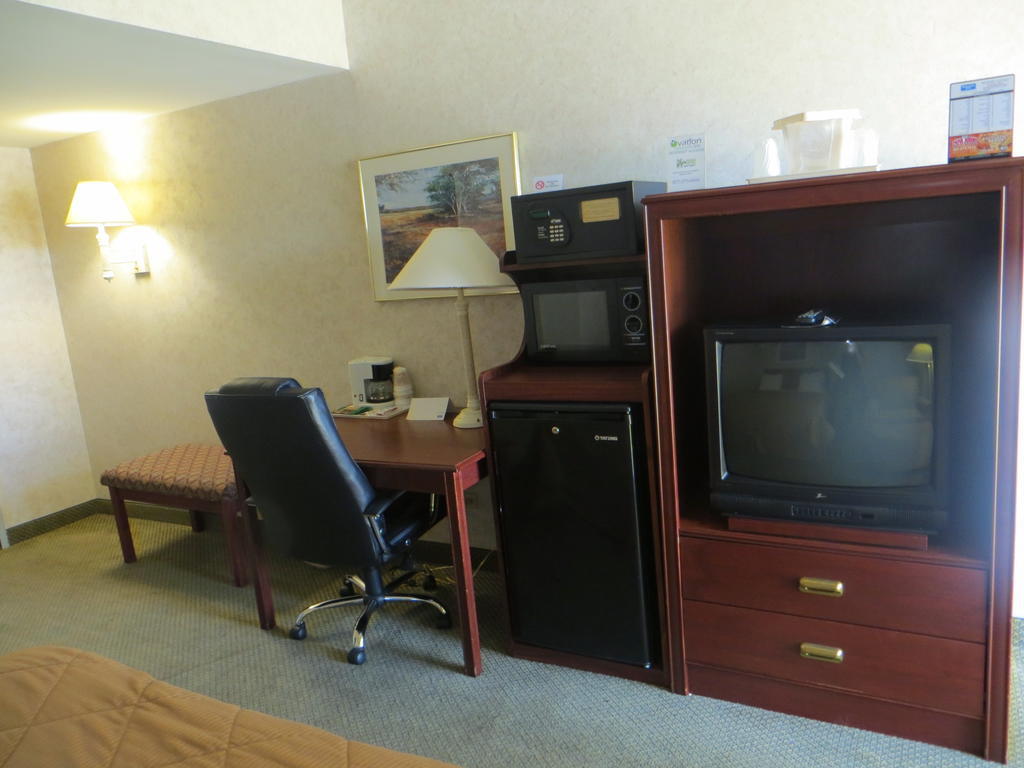 Rodeway Inn Skokie Evanston Buitenkant foto